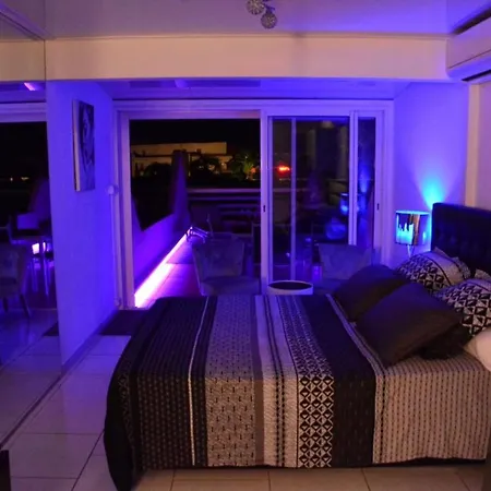 Apartmán Heliopolis De Charme Naturiste Avec Terrasse Et Parking Prive